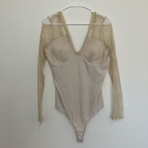 Heyson Bodysuit with Lace Sleeves Medium